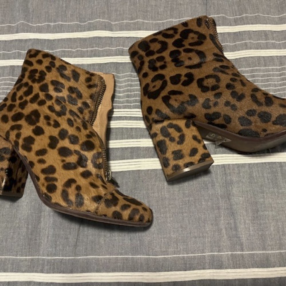 Madewell Amalia Zip Boot in Leopard Calf Hair Size 5